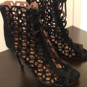 BCBGeneration laced sized 8 black heels, with zipper at back